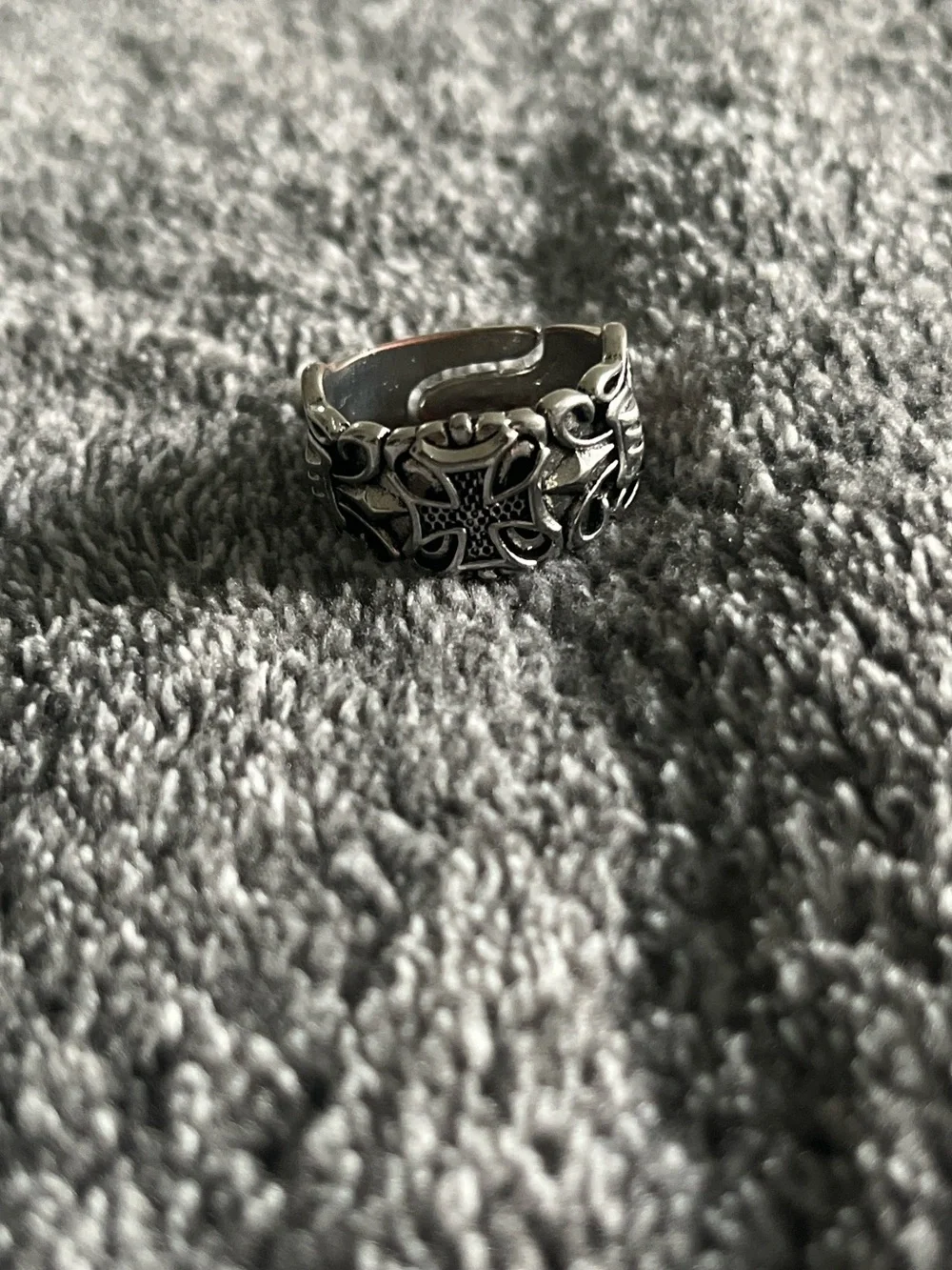 Men's Detailed Celtic Cross Silver Tone Adjustable Ring